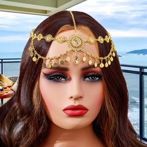 Hollowed-out Diamond-encrusted Crystal Geometric Round Tassel Head Chain