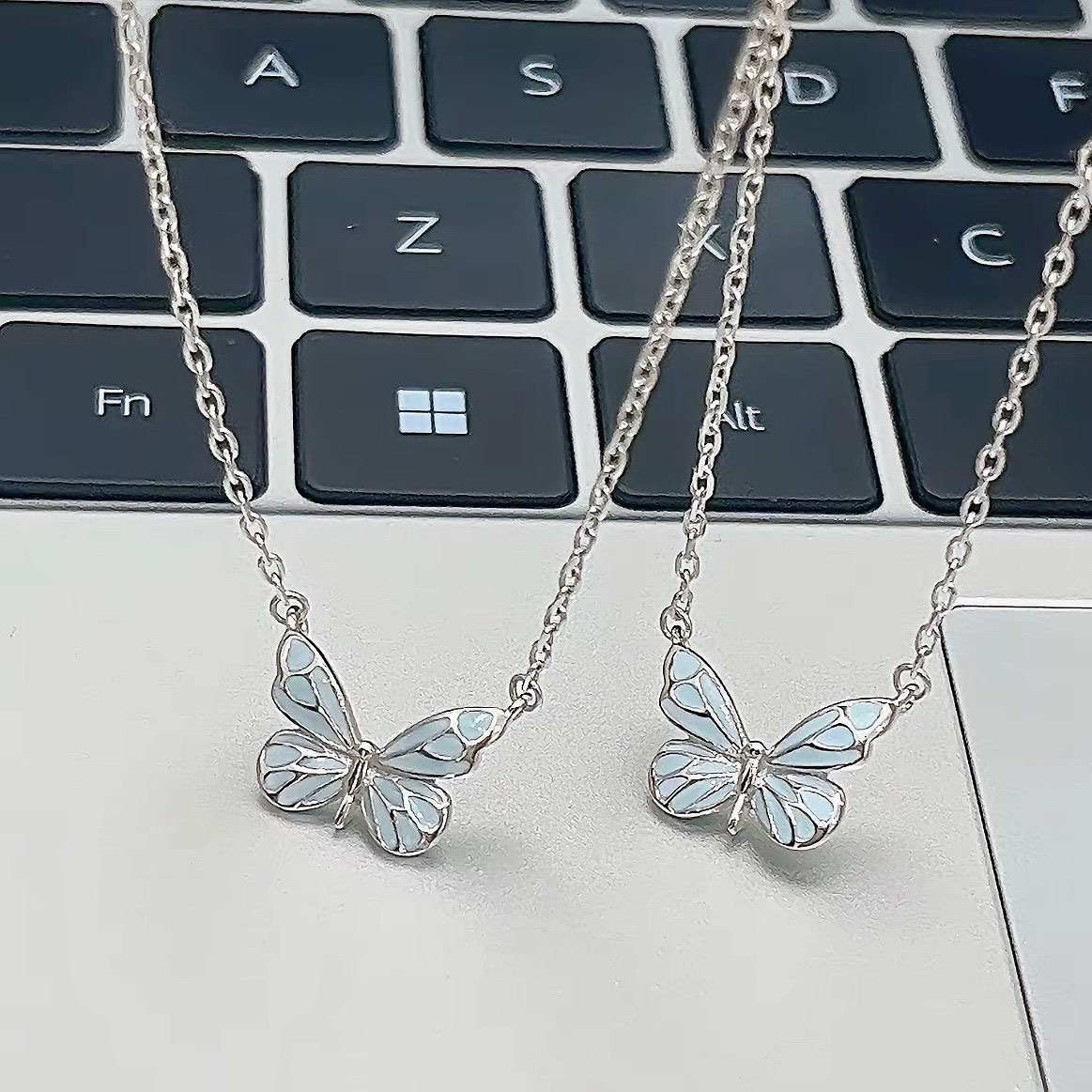 Aurora Butterfly Luminous Clavicle Necklace