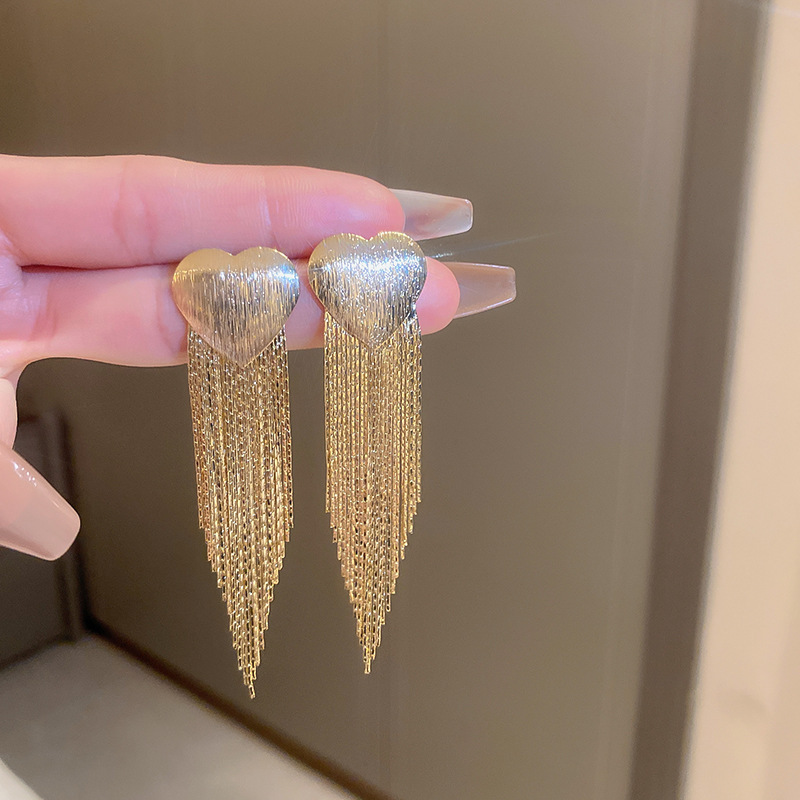 VNew Cross-Border Love Heart Tassel Earrings