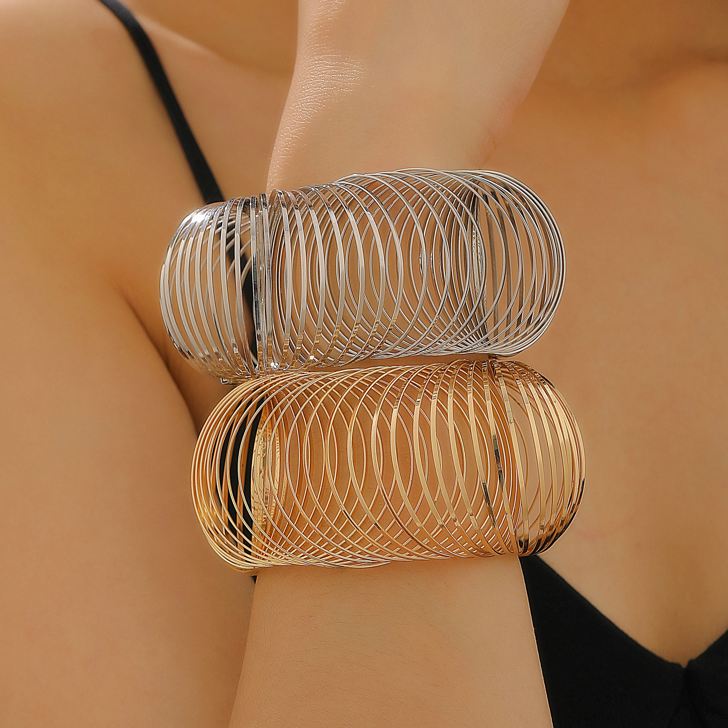 Geometric Hollow Stretch Bracelet