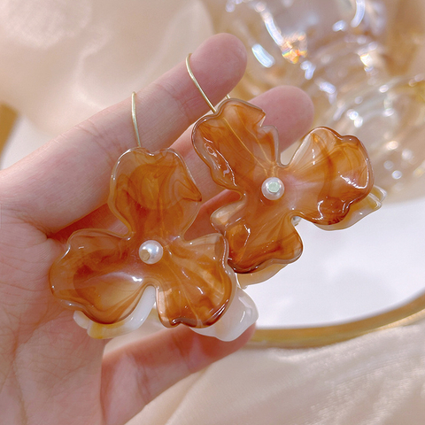 Vintage Hong Kong Style Flower Pearl Earrings