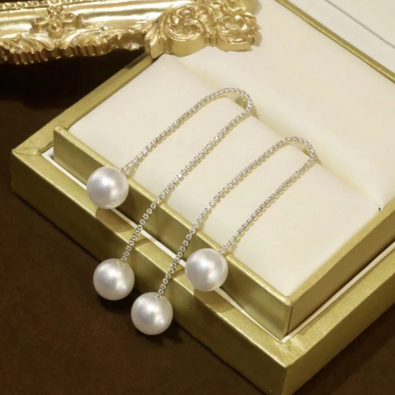 Versatile Irregular Pearl Earrings