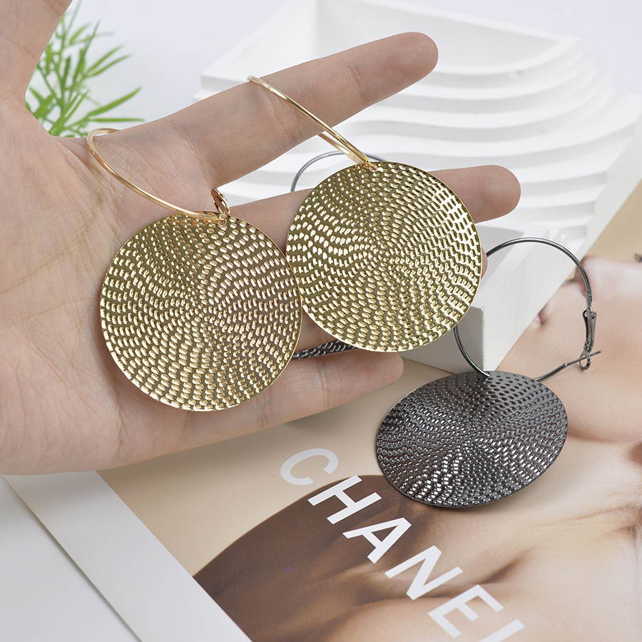 Vintage Round Pattern Disc Drop Earrings
