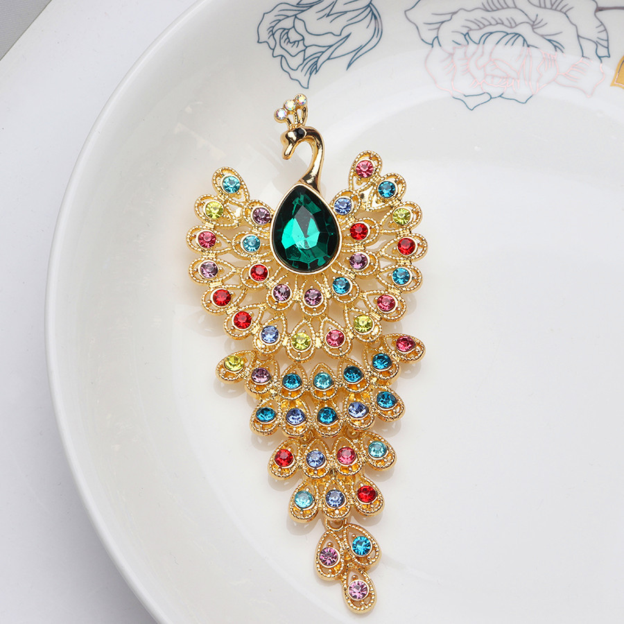 Vintage Peacock Brooch Pin