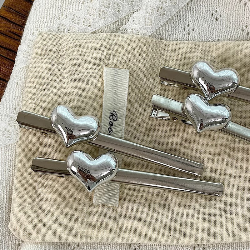 Silver 3D Heart Hair Clips Cool Side Barrettes Minimalist Hair Pins