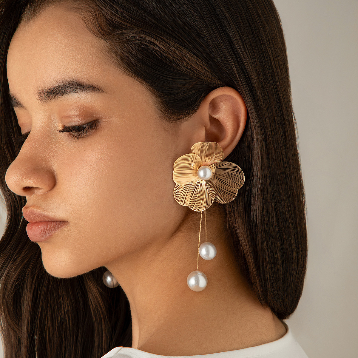 European & American 3D Ginkgo Flower Stud Earrings
