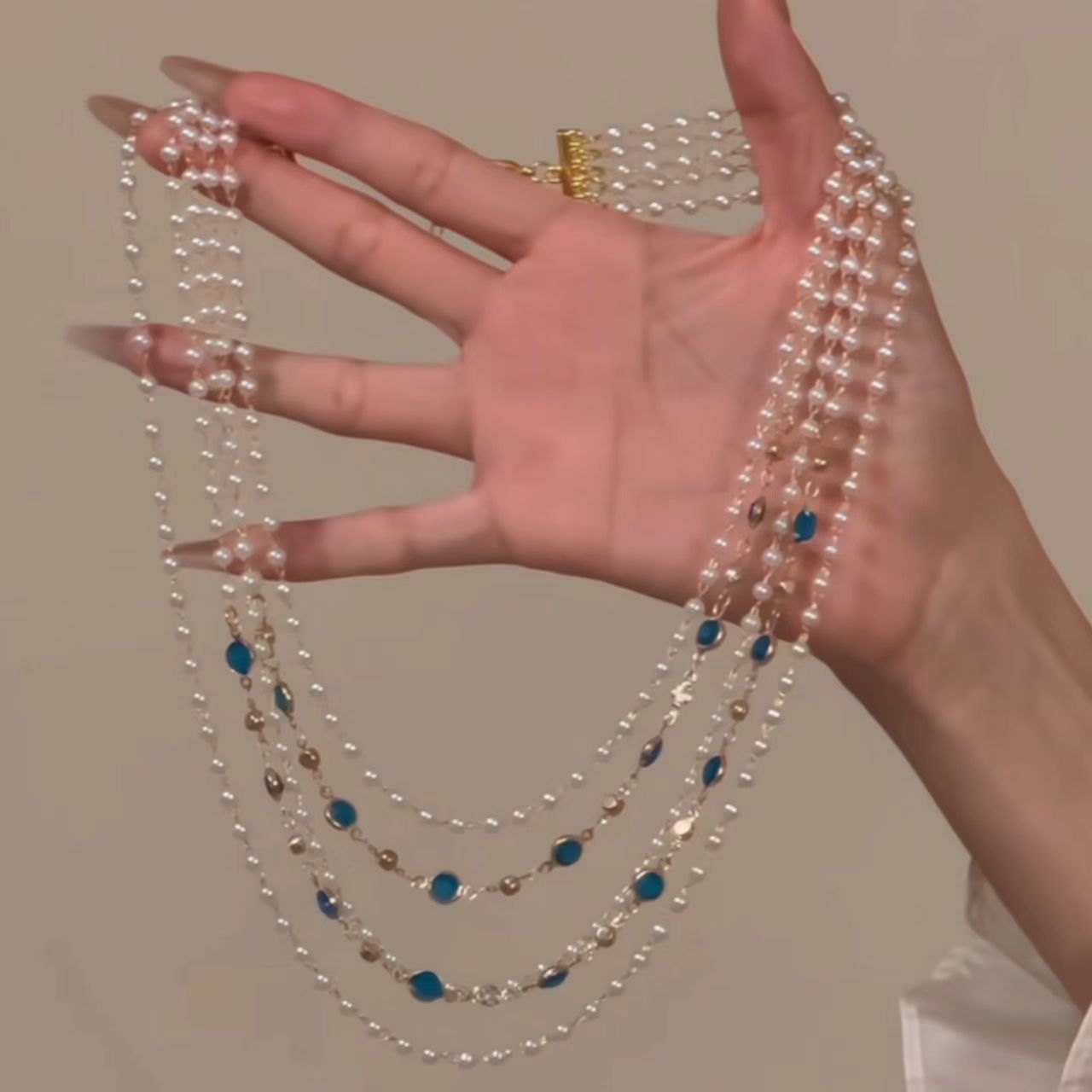 Vintage Dopamine Multilayer Pearl Necklace