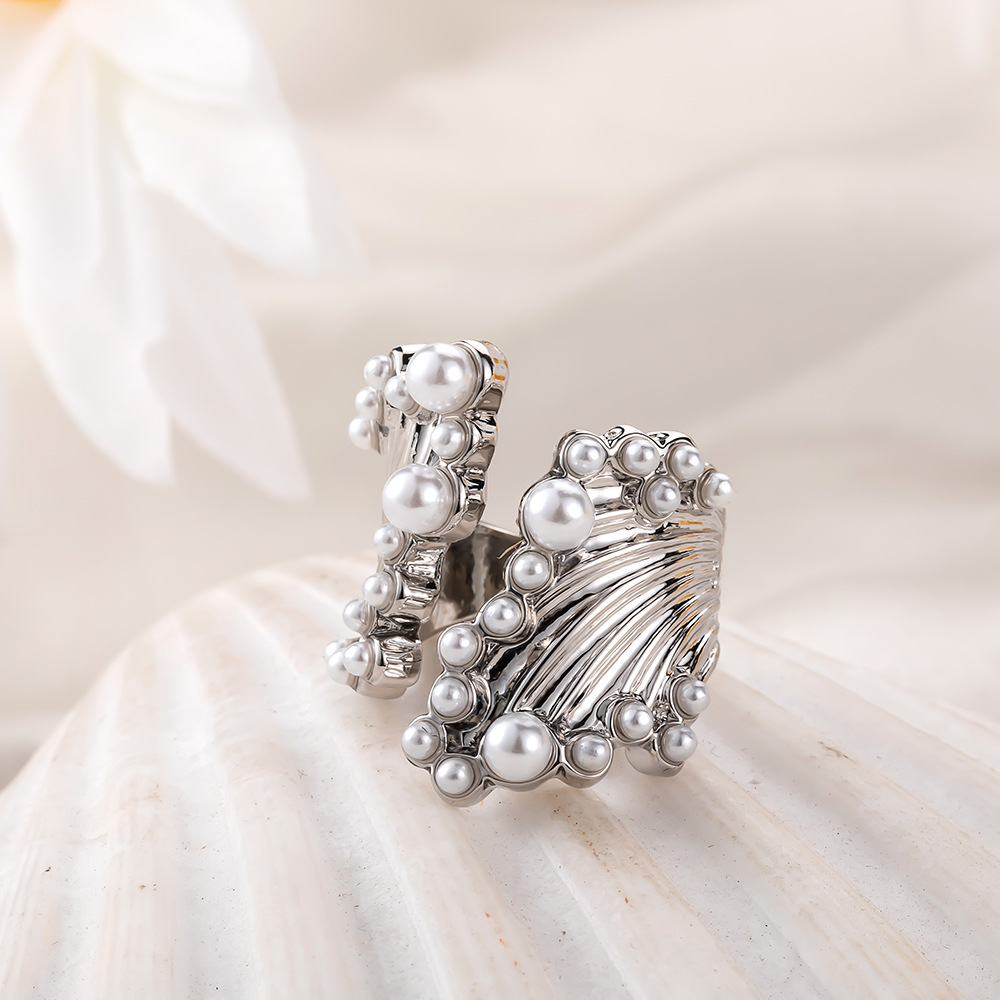 Silver Pearl Cluster Open Ring – Vintage Textured Statement Ring for Women, Adjustable Fashion Jewelry