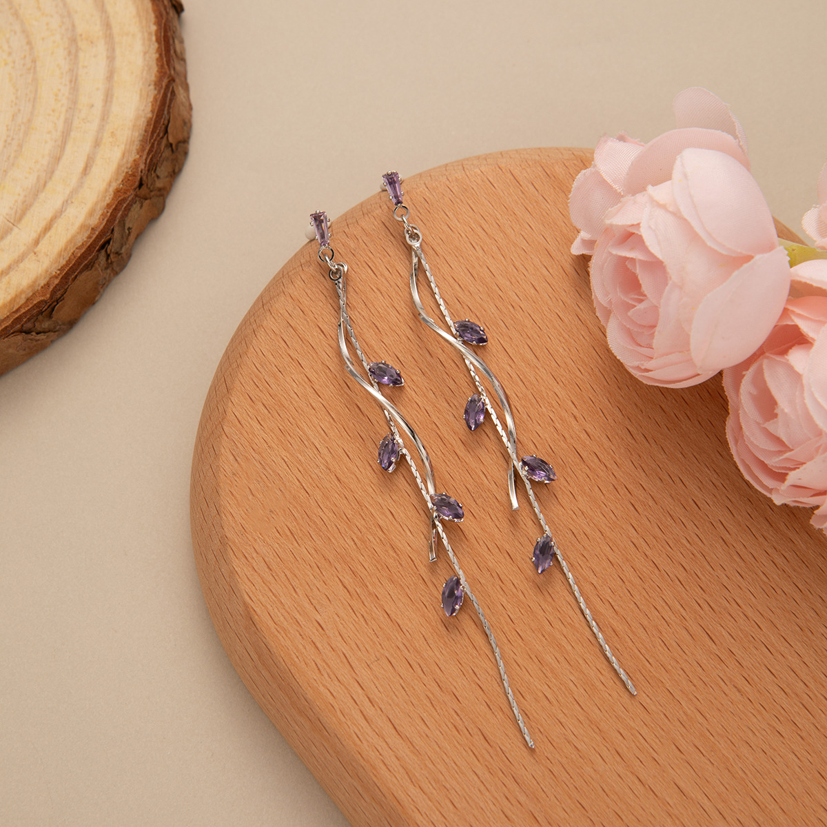 French Light Luxury Long Leaf Tassel Earrings