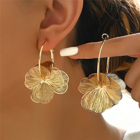 French Retro Openwork Flower Hoop Earrings, High Sense Metallic Petal Earrings