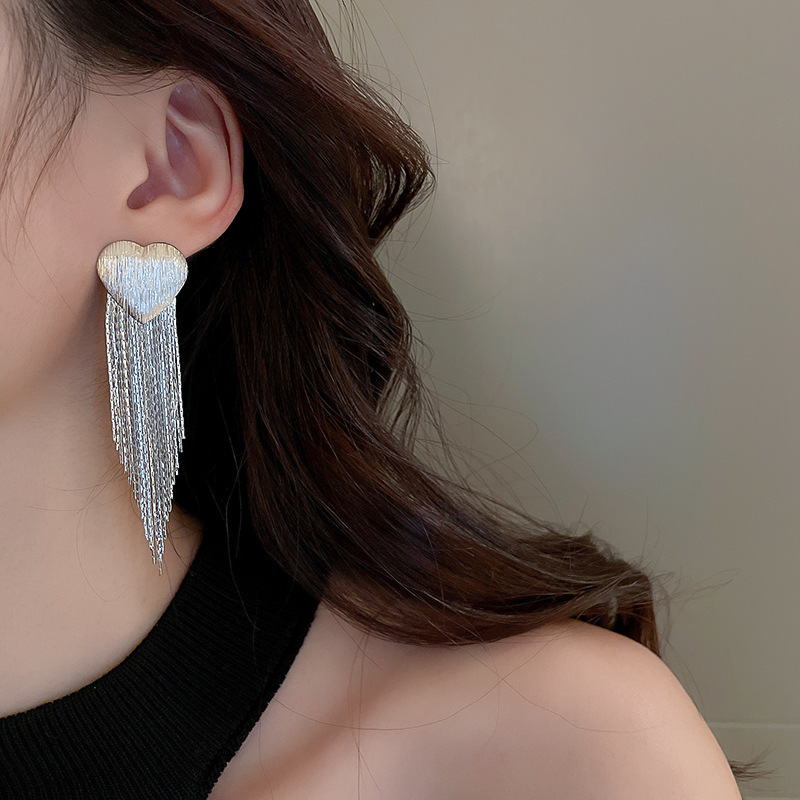 VNew Cross-Border Love Heart Tassel Earrings