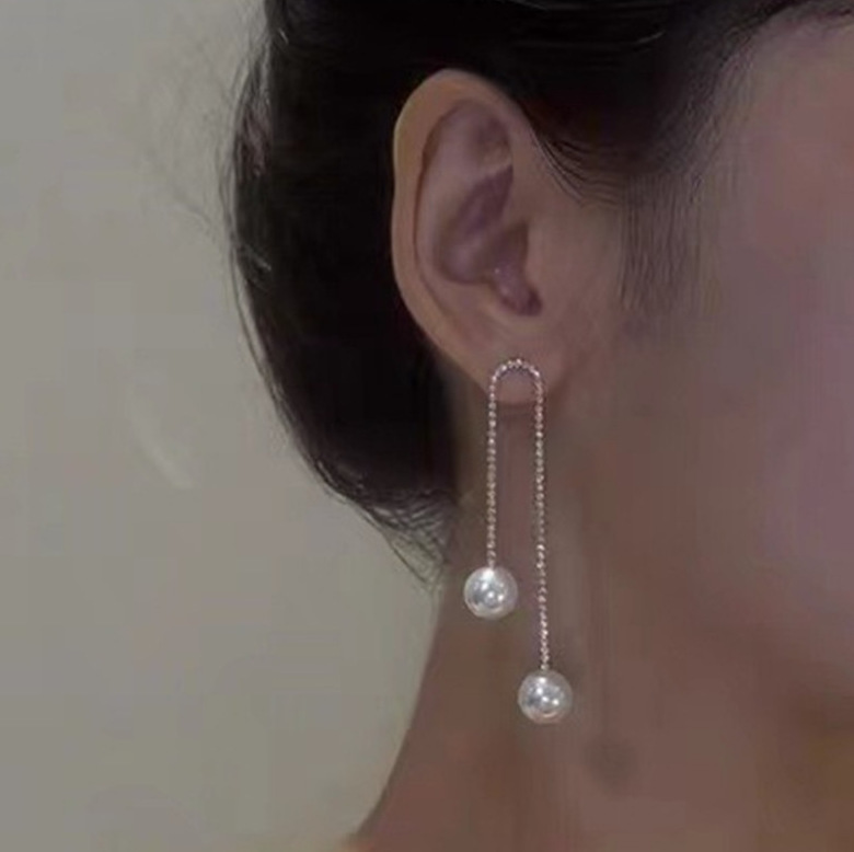 Versatile Irregular Pearl Earrings