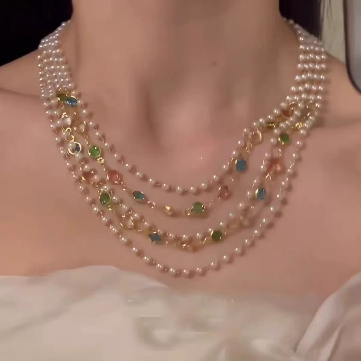 Vintage Dopamine Multilayer Pearl Necklace