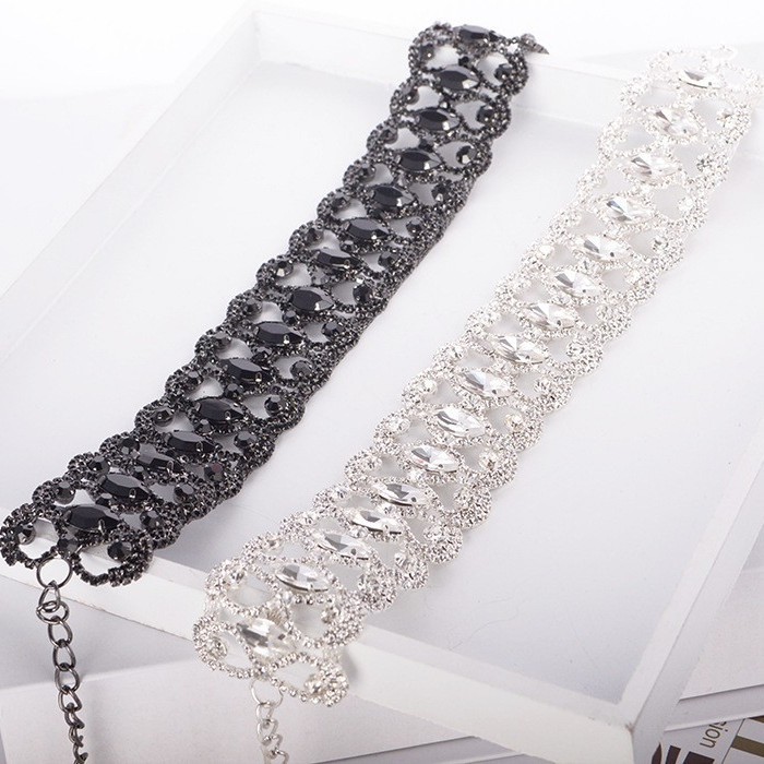 Hot Selling Diamond Studded Short Choker Necklace Keywords