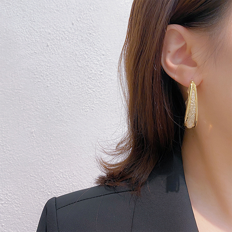 Vintage Textured Metal Hoops Elegant Face-Flattering Earrings