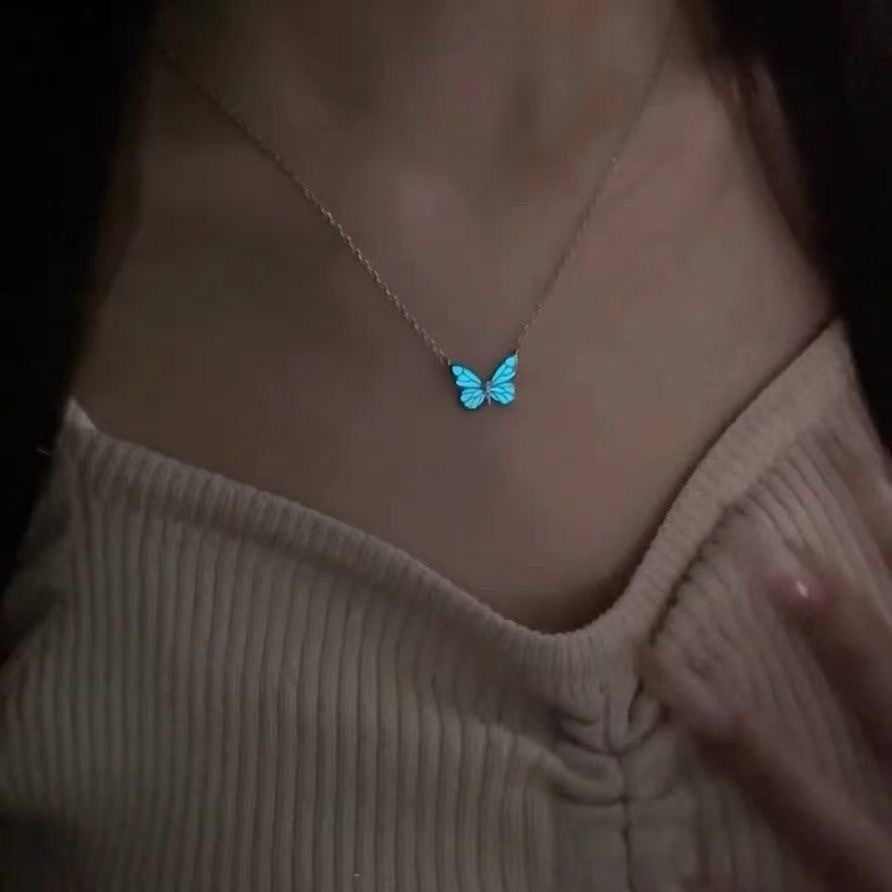Aurora Butterfly Luminous Clavicle Necklace