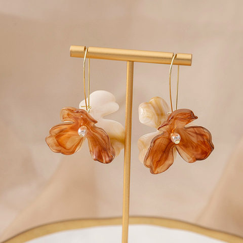 Vintage Hong Kong Style Flower Pearl Earrings