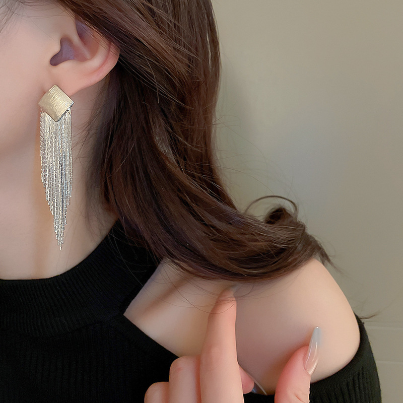 VNew Cross-Border Love Heart Tassel Earrings