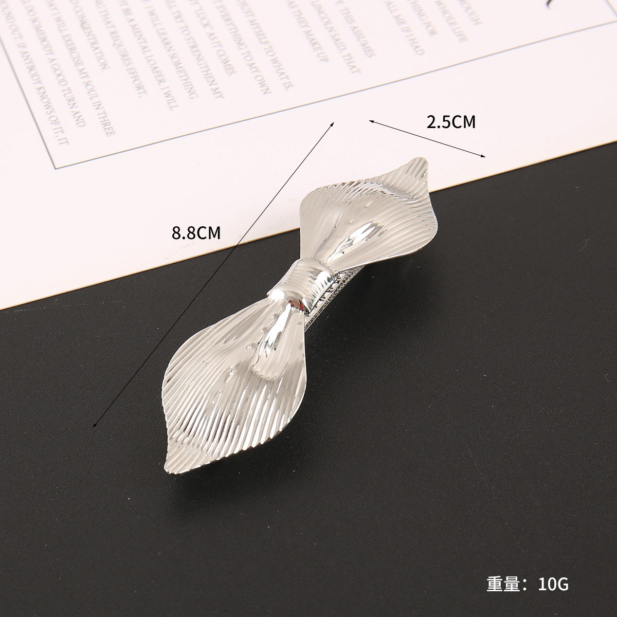 Minimalist Solid Color Bow Stripe Hair Clip