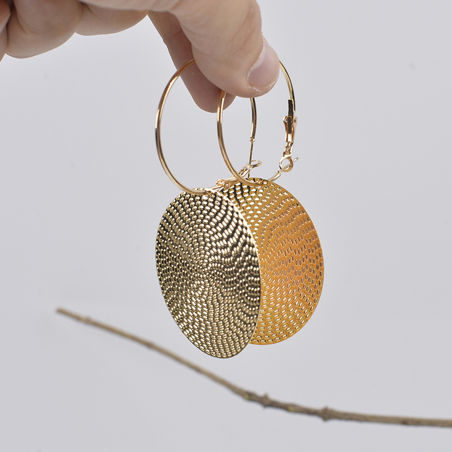 Vintage Round Pattern Disc Drop Earrings