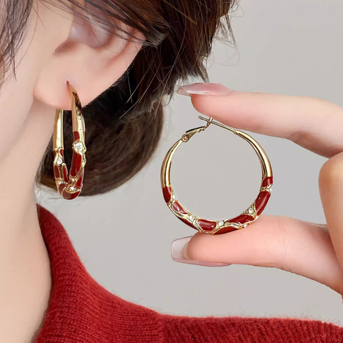 Light Luxury Twisted Crystal Hoop Earrings Cool Tone Twisted Crystal Dangles