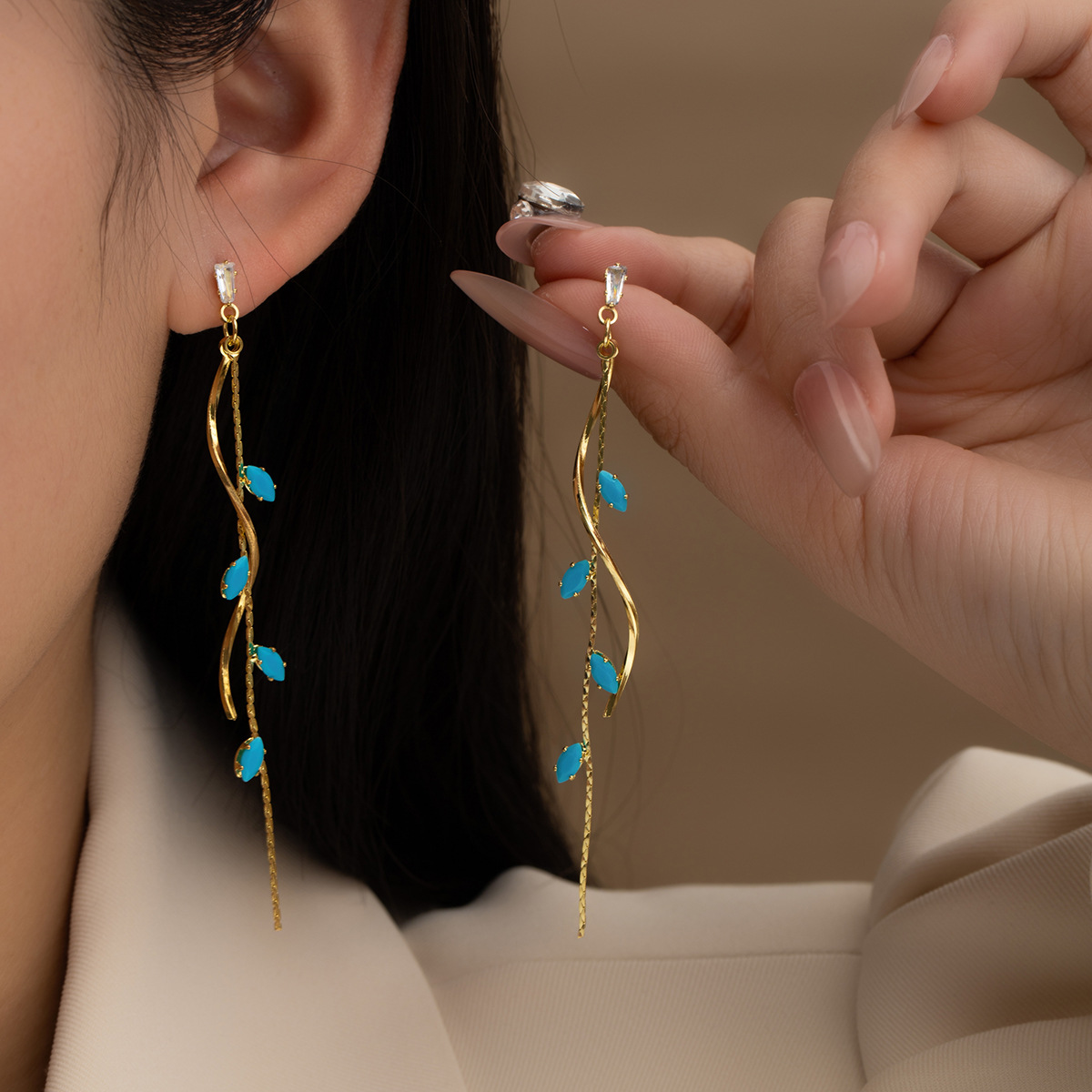 French Light Luxury Long Leaf Tassel Earrings