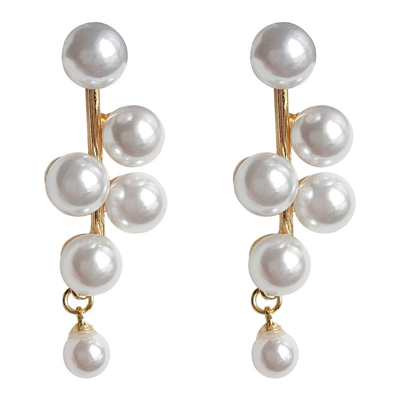 Vintage-style Long-flowing Fringed Pearl Earrings