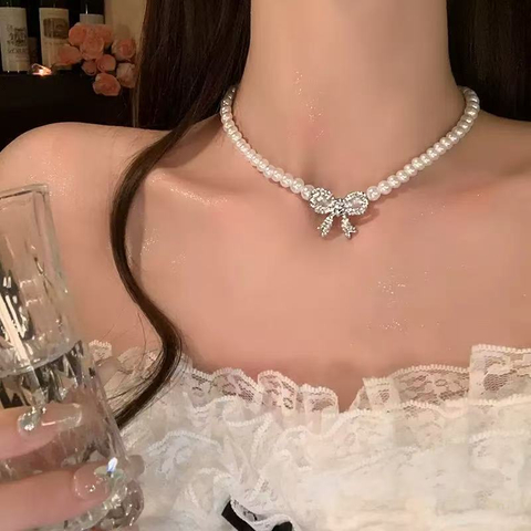 Pearl Bow Choker Necklace – Sparkling Crystal & Elegant Pearl Jewelry for Women