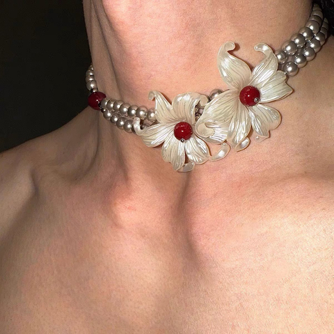 Floral Pearl Silver Clavicle Necklace