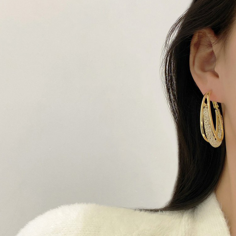 Vintage Textured Metal Hoops Elegant Face-Flattering Earrings