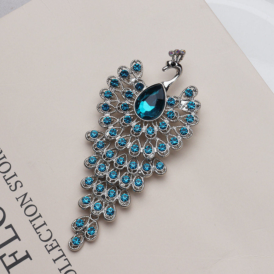 Vintage Peacock Brooch Pin