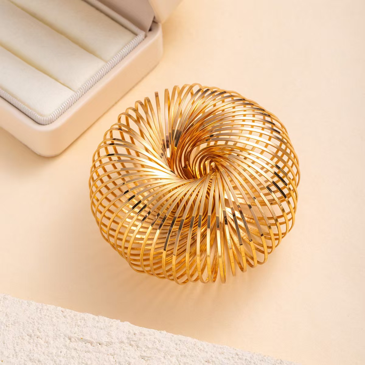 Geometric Hollow Stretch Bracelet