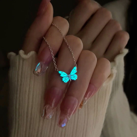 Aurora Butterfly Luminous Clavicle Necklace