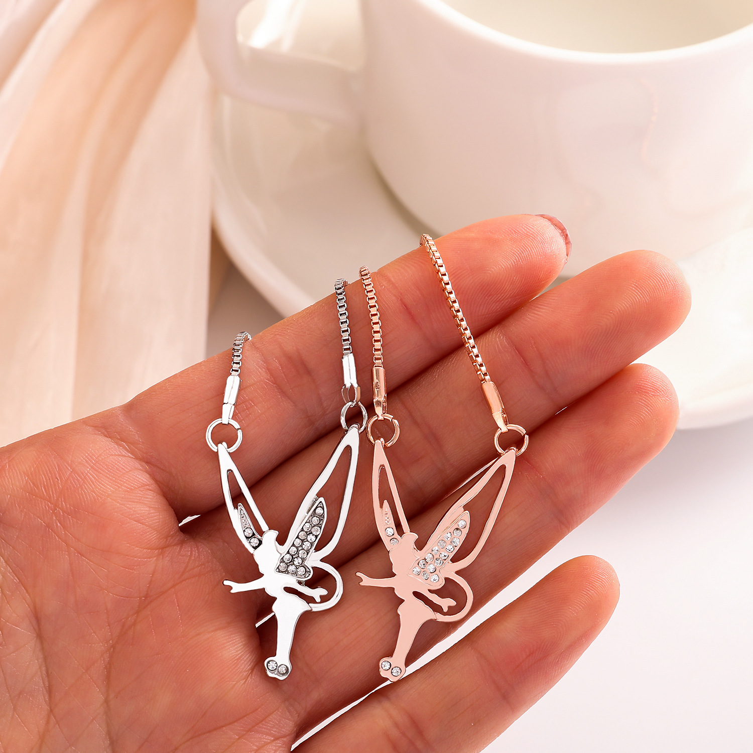 New Hot Sale Rhinestone Angel Wing Necklace for Women
