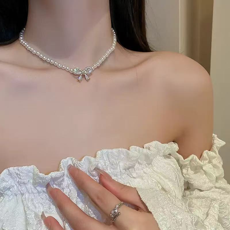 Pearl Bow Choker Necklace – Sparkling Crystal & Elegant Pearl Jewelry for Women
