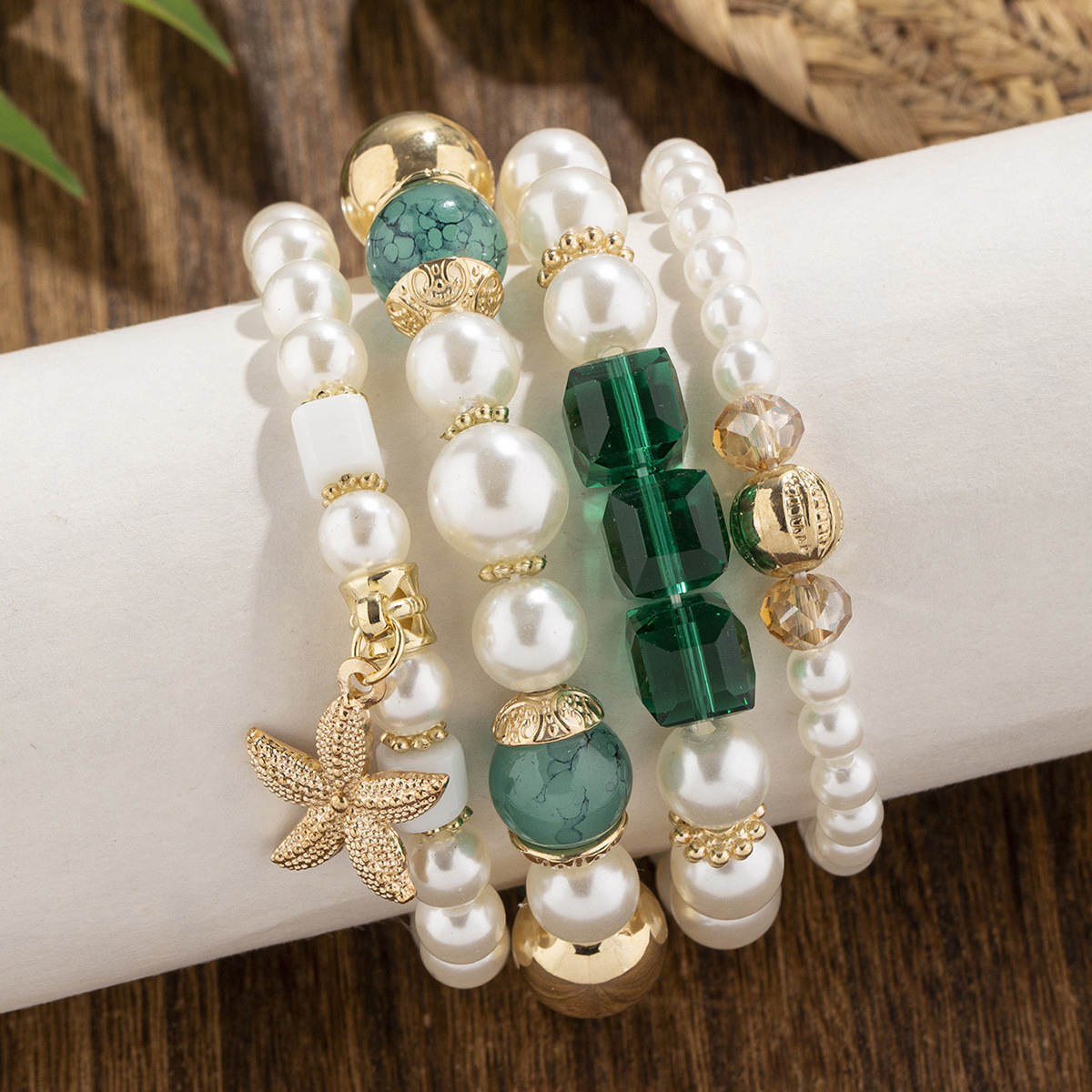 4pcs/Set Boho Pearl & Crystal Beaded Bracelets with Starfish Charm | Beachy Stackable Bracelet Set