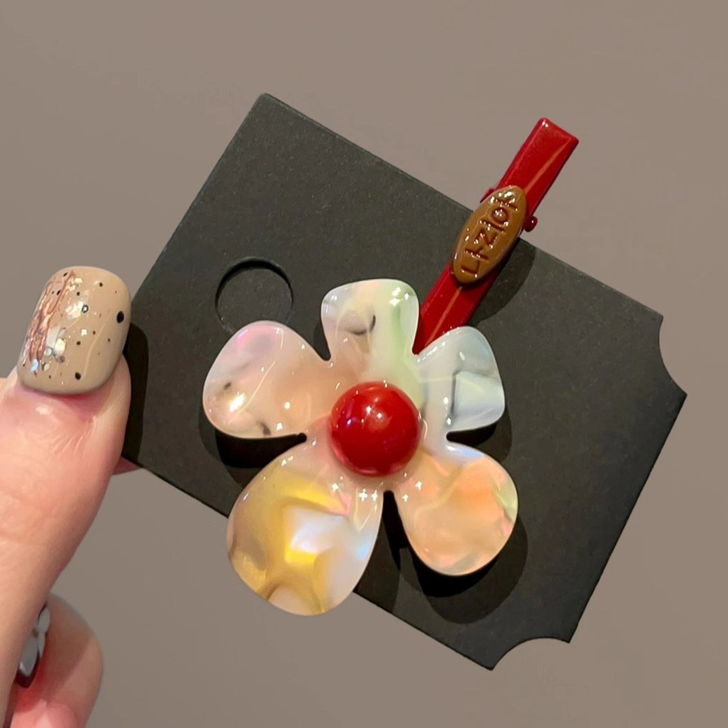 Acrylic Gradient Flower Hair Clip – Red Accent Cute Floral Hair Barrette for Women, Sweet Y2K Hair Accessory